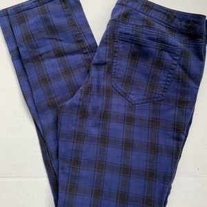 Dark blue plaid, low waisted punk jeans
